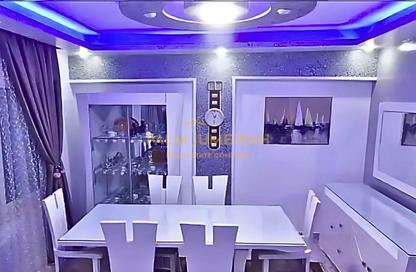 Apartment - 2 Bedrooms - 1 Bathroom for sale in Gamal Abdel Nasser St. - El Mandara - Hay Than El Montazah - Alexandria