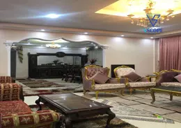 شقة - 5 غرف نوم - 3 حمامات للبيع في شارع رقم 17 - الحي الاول - التجمع الخامس - مدينة القاهرة الجديدة - القاهرة