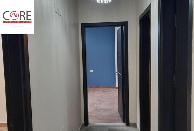 8253044 - Property Image 2