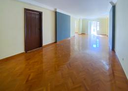 Apartment - 3 bedrooms for للبيع in Sant Giyn St. - Kafr Abdo - Roushdy - Hay Sharq - Alexandria