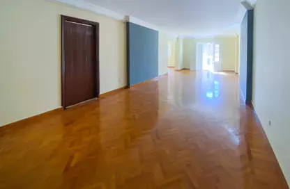 Apartment - 3 Bedrooms - 3 Bathrooms for sale in Sant Giyn St. - Kafr Abdo - Roushdy - Hay Sharq - Alexandria