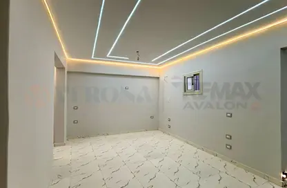 Apartment - 3 Bedrooms - 2 Bathrooms for sale in Fleming - Hay Sharq - Alexandria