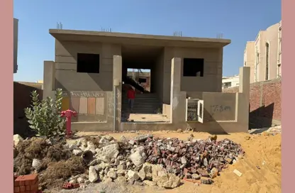 فيلا - 8 غرف نوم - 8 حمامات للبيع في بالم فيلا - طريق الواحات - مدينة 6 أكتوبر - الجيزة