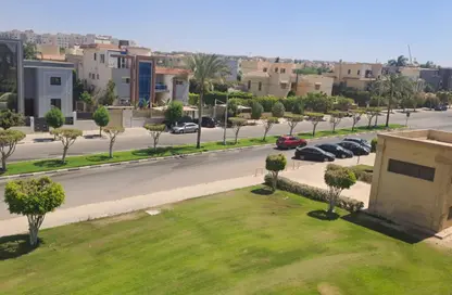 شقة - 2 غرف نوم - 2 حمامات للبيع في طريق بيفرلي هيلز - الحي السابع عشر - الشيخ زايد - الجيزة