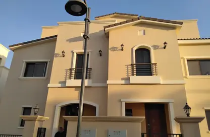 Twin House - 3 Bedrooms - 3 Bathrooms for sale in Levana - Uptown Cairo - Mokattam - Cairo