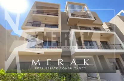 Apartment - 2 Bedrooms - 2 Bathrooms for sale in Moon Residences - Fifth Square - The 5th Settlement - New Cairo City - Cairo