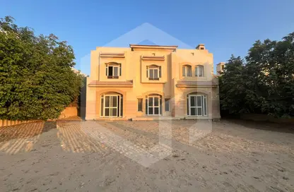 Villa - 5 Bedrooms - 5 Bathrooms for sale in Gardenia Park - Al Motamayez District - 6 October City - Giza