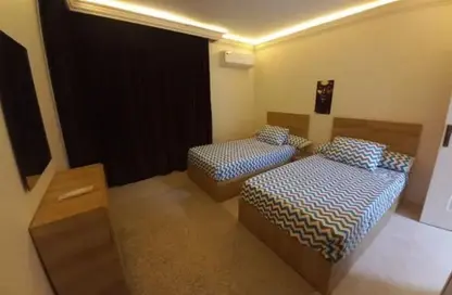 Apartment - 3 Bedrooms - 2 Bathrooms for rent in Zahraa El Maadi - Hay El Maadi - Cairo