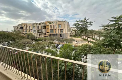 Villa - 5 Bedrooms - 4 Bathrooms for sale in American University Housing District - 5th Settlement Compounds - The 5th Settlement - New Cairo City - Cairo