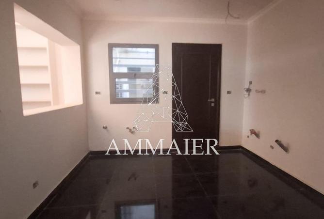 8158220 - Property Image 2