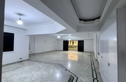 شقة - 3 غرف نوم - 3 حمامات للايجار في شارع السيد الميرغني - الماظة - مصر الجديدة - القاهرة