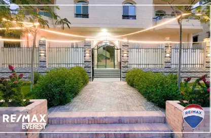 Apartment - 4 Bedrooms - 2 Bathrooms for rent in 7th District - Sheikh Zayed City - Giza