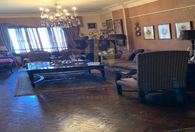 Apartment - 4 Bedrooms - 3 Bathrooms for sale in Street 263 - New Maadi - Hay El Maadi - Cairo