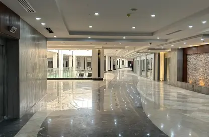 مساحات مكتبية - استوديو للايجار في وان جولدن سكوير مول - التجمع الخامس - مدينة القاهرة الجديدة - القاهرة مساحات مكتبية - استوديو للايجار في وان جولدن سكوير مول - التجمع الخامس - مدينة القاهرة الجديدة - القاهرة