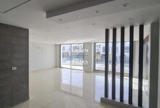 8282074 - Property Image 2