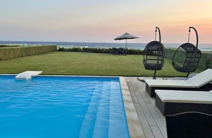 Chalet - 2 Bedrooms - 2 Bathrooms for sale in Jefaira - Ras Al Hekma - North Coast