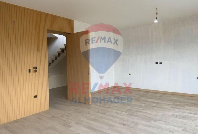 8528870 - Property Image 2