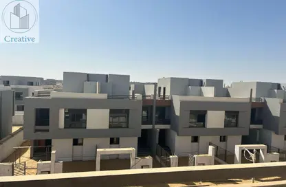Townhouse - 3 Bedrooms - 3 Bathrooms for sale in Bleu Vert - New Capital Compounds - New Capital City - Cairo Townhouse - 3 Bedrooms - 3 Bathrooms for sale in Bleu Vert - New Capital Compounds - New Capital City - Cairo
