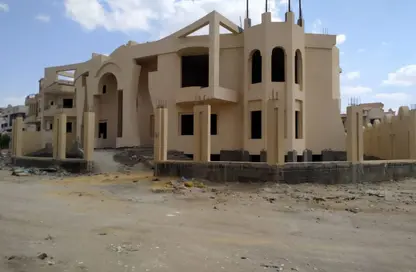 Villa - 7+ Bedrooms - 7+ Bathrooms for sale in Al Bostan St. - 9th District - Sheikh Zayed City - Giza