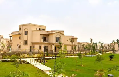 فيلا - 4 غرف نوم - 3 حمامات للبيع في پريڤادو - مدينتي - القاهرة