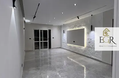 Apartment - 2 Bedrooms - 2 Bathrooms for sale in El Rehab Extension - Al Rehab - New Cairo City - Cairo