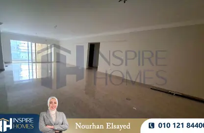 Apartment - 2 Bedrooms - 2 Bathrooms for rent in Grand View - Smouha - Hay Sharq - Alexandria