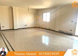 Apartment - 2 bedrooms - 2 bathrooms for للبيع in Green Towers - Smouha - Hay Sharq - Alexandria