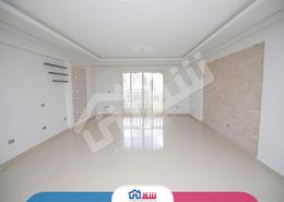 شقة - 3 غرف نوم - 2 حمامات for للايجار in جناكليس - حي شرق - الاسكندرية