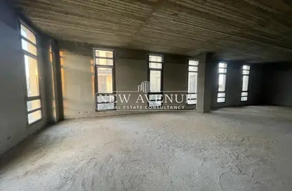 Office Space - Studio - 2 Bathrooms for sale in District 5 - 5th Settlement Compounds - The 5th Settlement - New Cairo City - Cairo