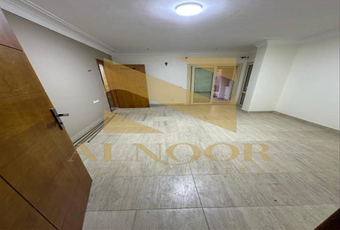 7972730 - Property Image 2
