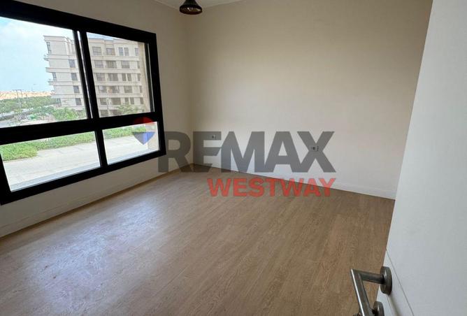 8420253 - Property Image 2