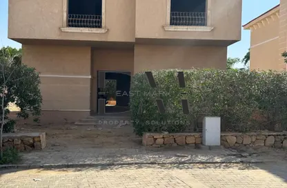 فيلا - 4 غرف نوم - 4 حمامات للبيع في ريحانا فيلاز - امتداد المستثمرين الشمالية - مدينة القاهرة الجديدة - القاهرة