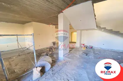 دوبلكس - 3 غرف نوم - 3 حمامات للبيع في كمبوند اب فيل - طريق مصر اسكندرية الصحراوي - مدينة 6 أكتوبر - الجيزة