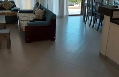 شاليه - 3 غرف نوم - 2 حمامات للبيع في مراسي - سيدي عبد الرحمن - الساحل الشمالي