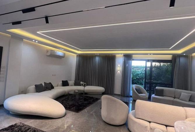 8181655 - Property Image 3