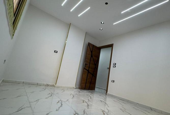 8257406 - صورة العقار 2