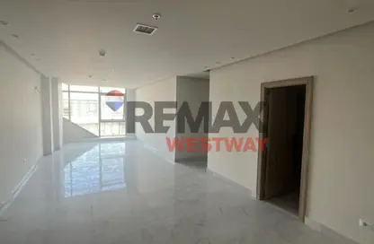 عيادة - استوديو - 1 حمام للايجار في ذا جيت بلازا مول - الحي العاشر - الشيخ زايد - الجيزة