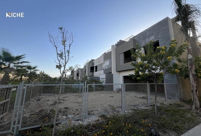 8065281 - Property Image 2
