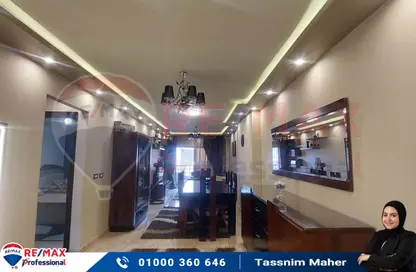 Apartment - 2 Bedrooms - 1 Bathroom for sale in Mostafa Kamel St. - Seyouf - Hay Awal El Montazah - Alexandria