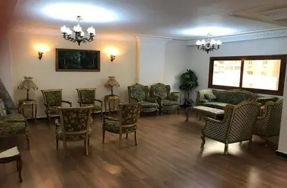 Apartment - 4 Bedrooms - 3 Bathrooms for rent in Tawfik Ahmed Al Bakry St. - 6th Zone - Nasr City - Cairo