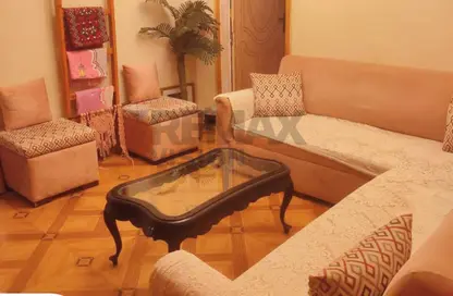 Apartment - 2 Bedrooms - 1 Bathroom for sale in Mahmoud Al Essawy St. - Miami - Hay Awal El Montazah - Alexandria