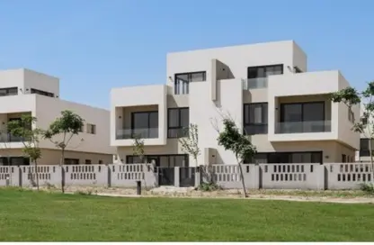 تاون هاوس - 5 غرف نوم - 4 حمامات للبيع في كمبوند البروج - كمبوندات الشروق - مدينة الشروق - القاهرة