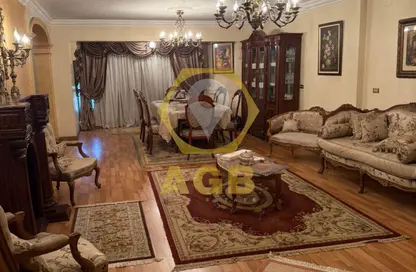 شقة - 3 غرف نوم - 2 حمامات للبيع في شارع ابو بكر الصديق - ميدان المحكمة - مصر الجديدة - القاهرة