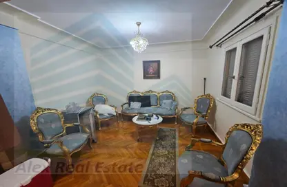 Apartment - 2 Bedrooms - 1 Bathroom for rent in Omar Lotfy St. - Sporting - Hay Sharq - Alexandria