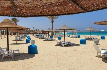 Chalet - 2 Bedrooms - 2 Bathrooms for sale in Koun - Ras Al Hekma - North Coast