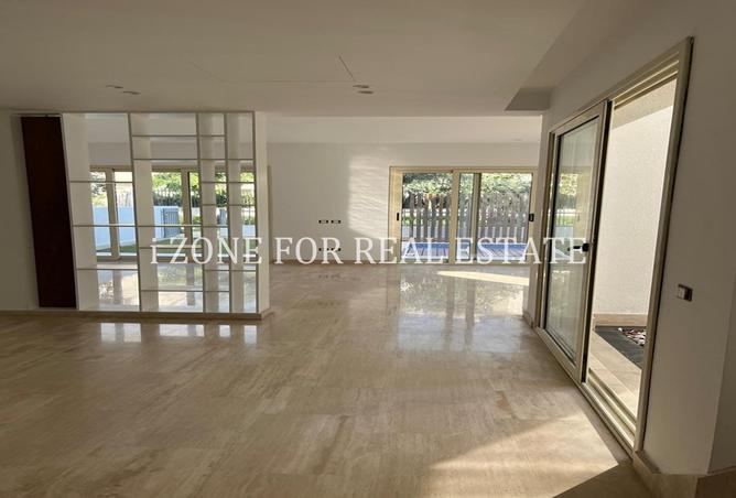 8383350 - Property Image 2