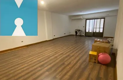 Apartment - 3 Bedrooms - 3 Bathrooms for sale in Ahmed Heshmat St. - Zamalek - Cairo