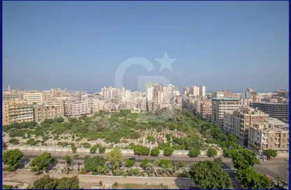 شقة - 3 غرف نوم - 2 حمامات للبيع في محطة الرمل - حي وسط - الاسكندرية