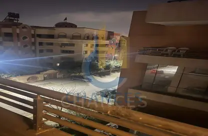 Apartment - 3 Bedrooms - 2 Bathrooms for sale in 10th Sector - Zahraa El Maadi - Hay El Maadi - Cairo
