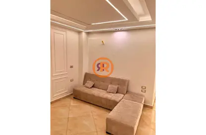 Apartment - 2 Bedrooms - 1 Bathroom for sale in Sarayat El-Kattameya - El Katameya Compounds - El Katameya - New Cairo City - Cairo